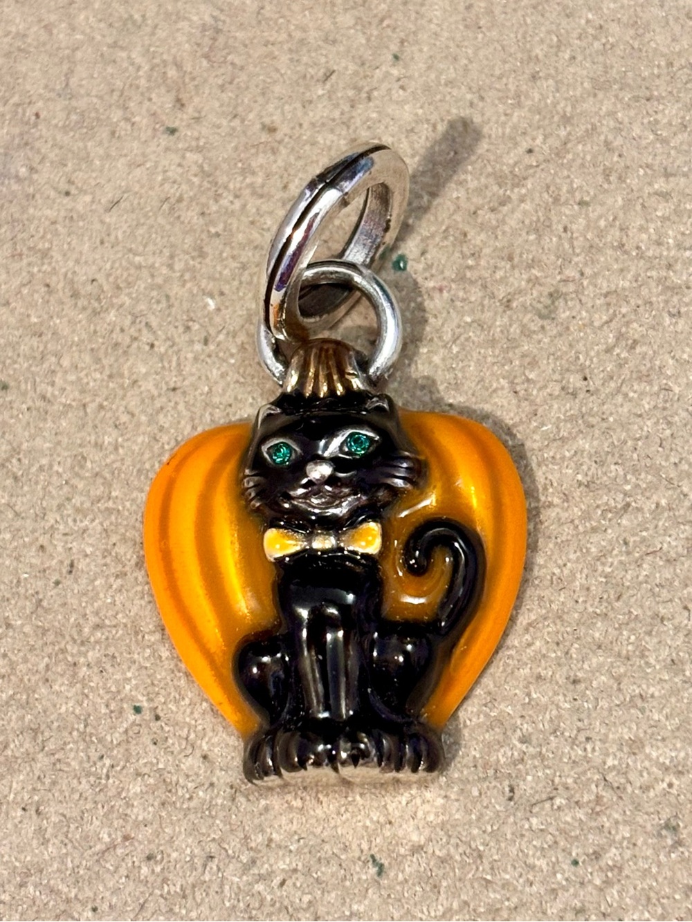 🎃Listing! 🆕 Brighton Spooky Cat charm for Halloween Black cat & pumpkin Enameled